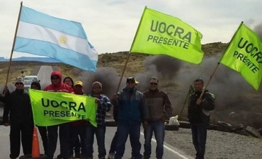 Trabajadores no le creen a B&aacute;ez y vuelven a cortar la ruta