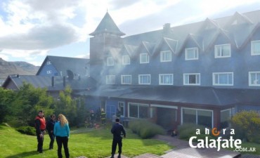 Tras el incendio los hu&eacute;spedes regresan al hotel