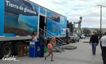 Cami&oacute;n promocional est&aacute; en Caleta Olivia