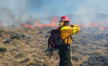 Est&aacute; dominado el incendio en la Ea. La Siberia