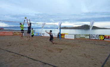 Con el Beach Voley arranc&oacute; la 4ta Fiesta Nacional del Lago 