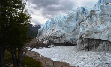 Cierran un tramo de pasarelas por el avance del Glaciar 