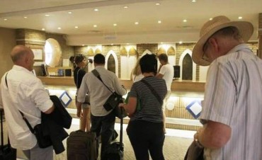 Alojamientos ya deben descontar IVA a extranjeros