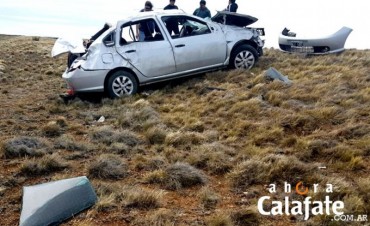 Familia vuelca en RP 5 