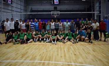 El Voley de Puerto San Juli&aacute;n sigue sumado experiencia