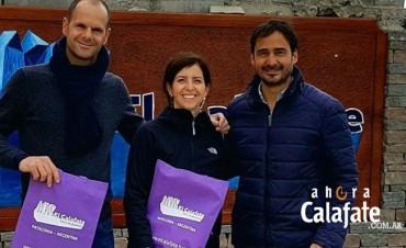 Una pareja italiana, los primeros turistas terrestres.