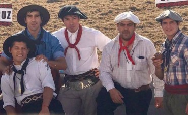 Santa Cruz 15&deg; en el Campeonato de Jineteada de Jes&uacute;s Mar&iacute;a