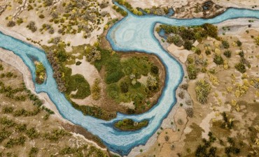Una inmensa alfombra alerta sobre el R&iacute;o Santa Cruz