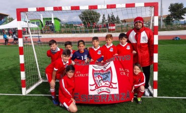 Deportivo Esperanza y Newell�s Old Boys juegan la S&uacute;per Copa Australis