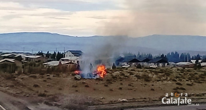 Bomberos combatieron tres incendios de pastizales 