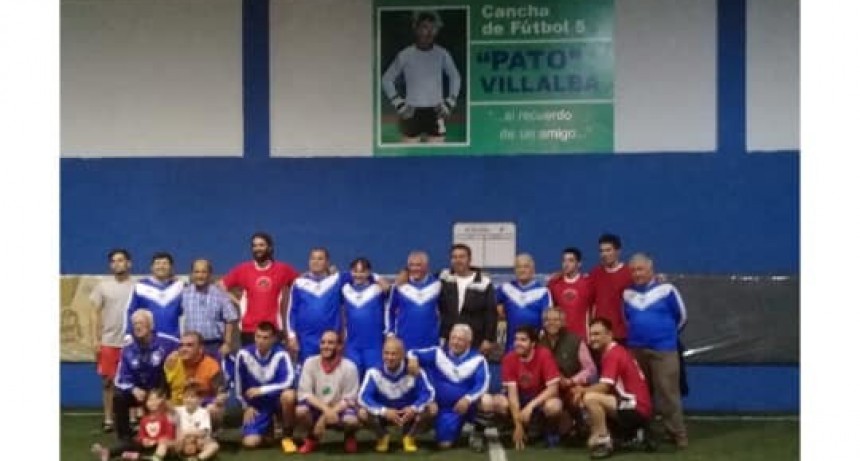 Emotivo homenaje al Pato Villalba