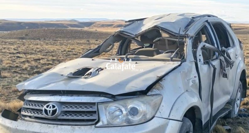 URGENTE. Dos muertos y cinco heridos en un vuelco