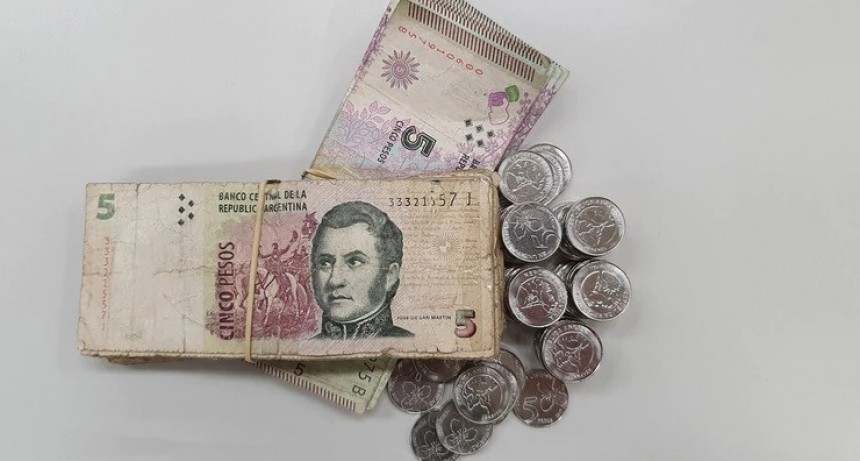 Adi&oacute;s a los billetes de 5 pesos