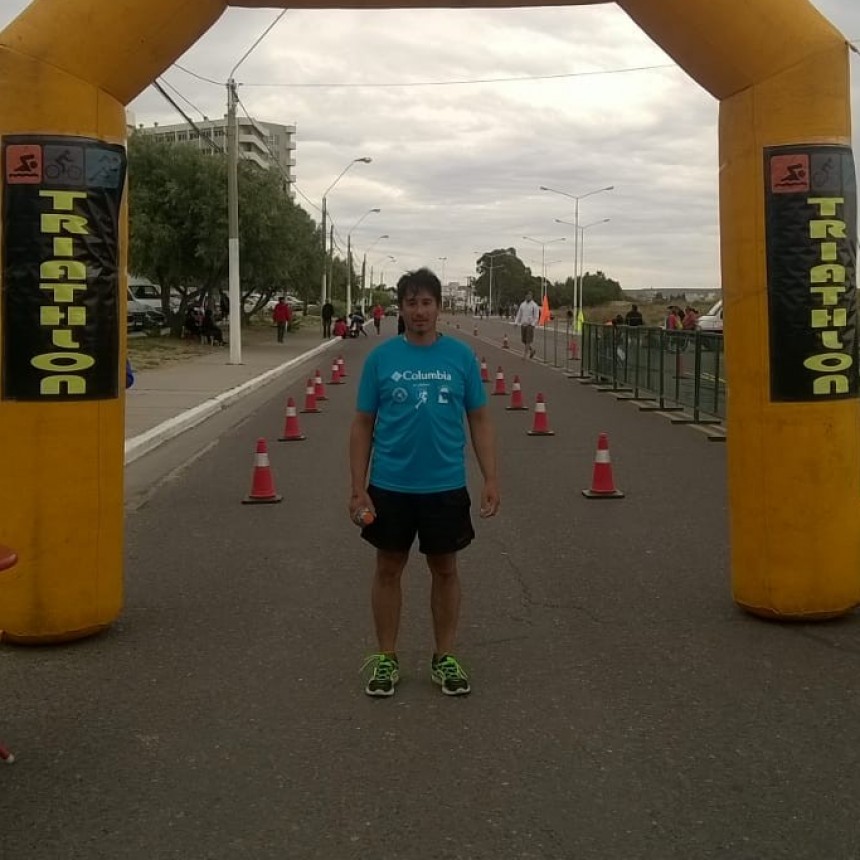 Calafate&ntilde;o corri&oacute; el Triatl&oacute;n Patag&oacute;nico 