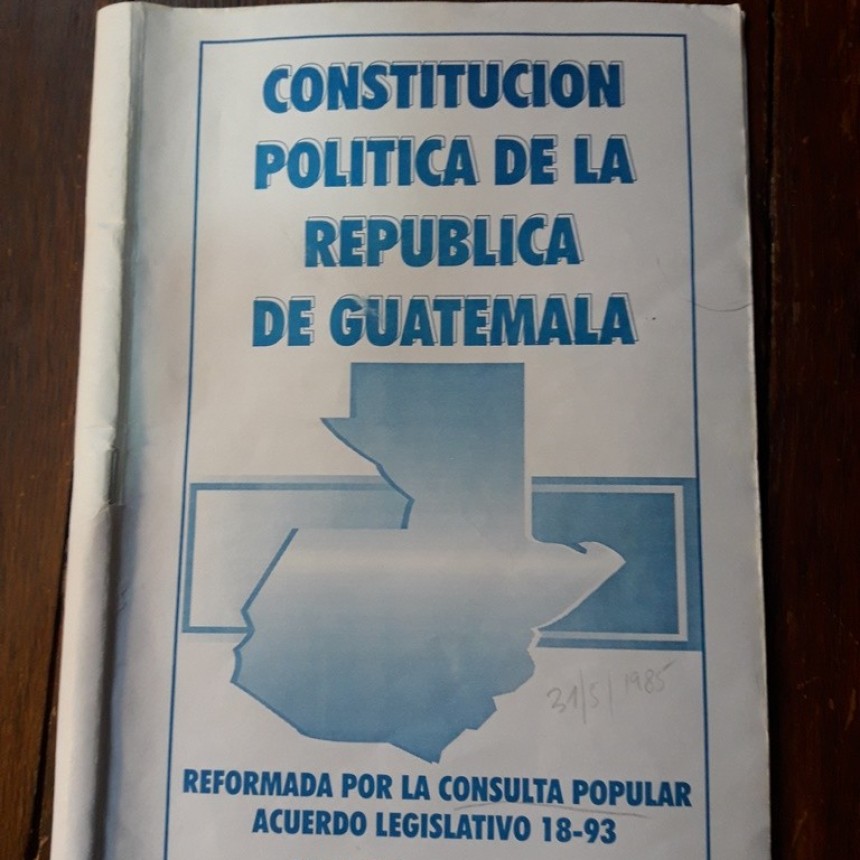 CARTAS ORG&Aacute;NICAS Y LA DESCENTRALIZACI&Oacute;N DE POL&Iacute;TICAS
