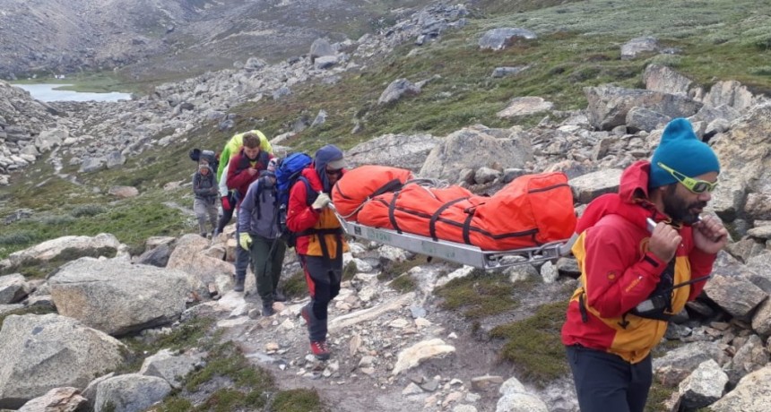 El Chalten. Exitoso rescate a turista accidentada en la monta&ntilde;a