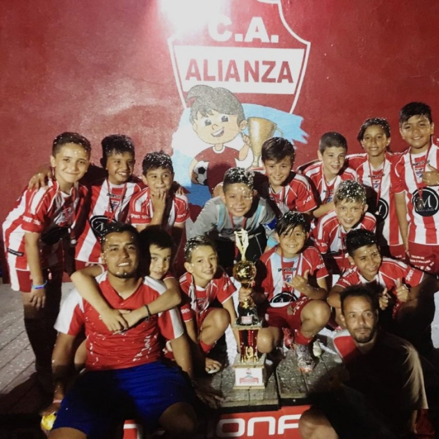 Esperanza en la fase final del Mundialito de Alianza