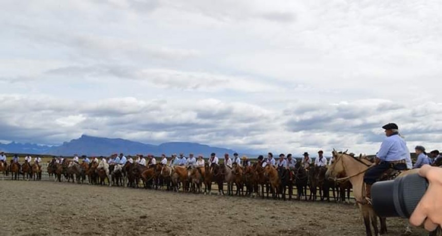 Calafate&ntilde;os en Aparte Campero en Estancia Santacruce&ntilde;a