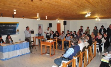 Nuevo Basural: Medio Ambiente respondi&oacute; las preguntas de la Audiencia P&uacute;blica 