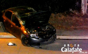 Choque y vuelco en el barrio Lago Argentino