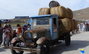 Abierta la inscripci&oacute;n para el Desfile de Autos Antiguos