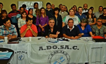 Docentes van al paro por 48 horas