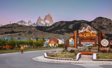 El Chalt&eacute;n: Por primera vez, municipales cobraron el d&iacute;a 1