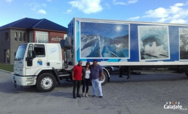 Cami&oacute;n de El Calafate rumbo a Chile