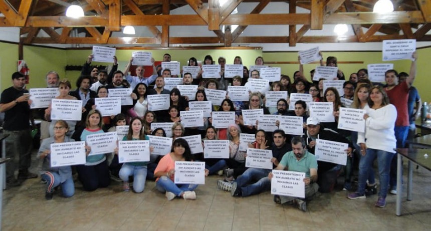 Clases: ADOSAC resolvi&oacute; no iniciar el 25
