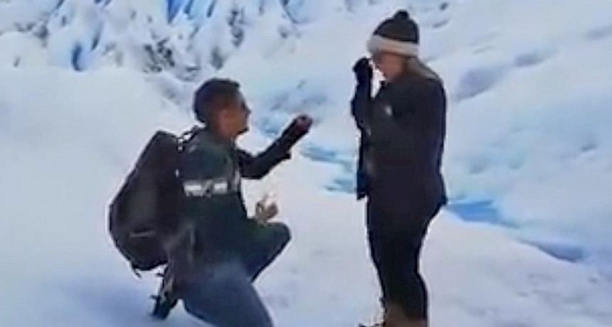 La propuesta de casamiento en el glaciar