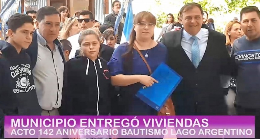 Municipio entreg&oacute; viviendas y anunci&oacute; licitaci&oacute;n para construir otras veinte casas (VIDEO)