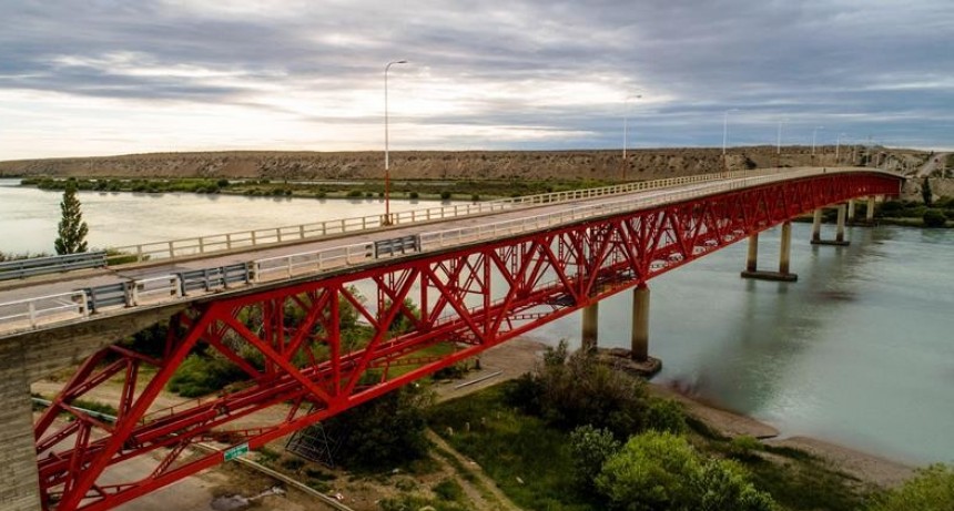 Piedra Buena. Corte Total en el Puente sobre R&iacute;o Santa Cruz