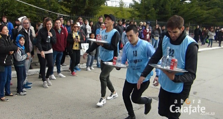 Apasionante carrera de Mozos y Camareras