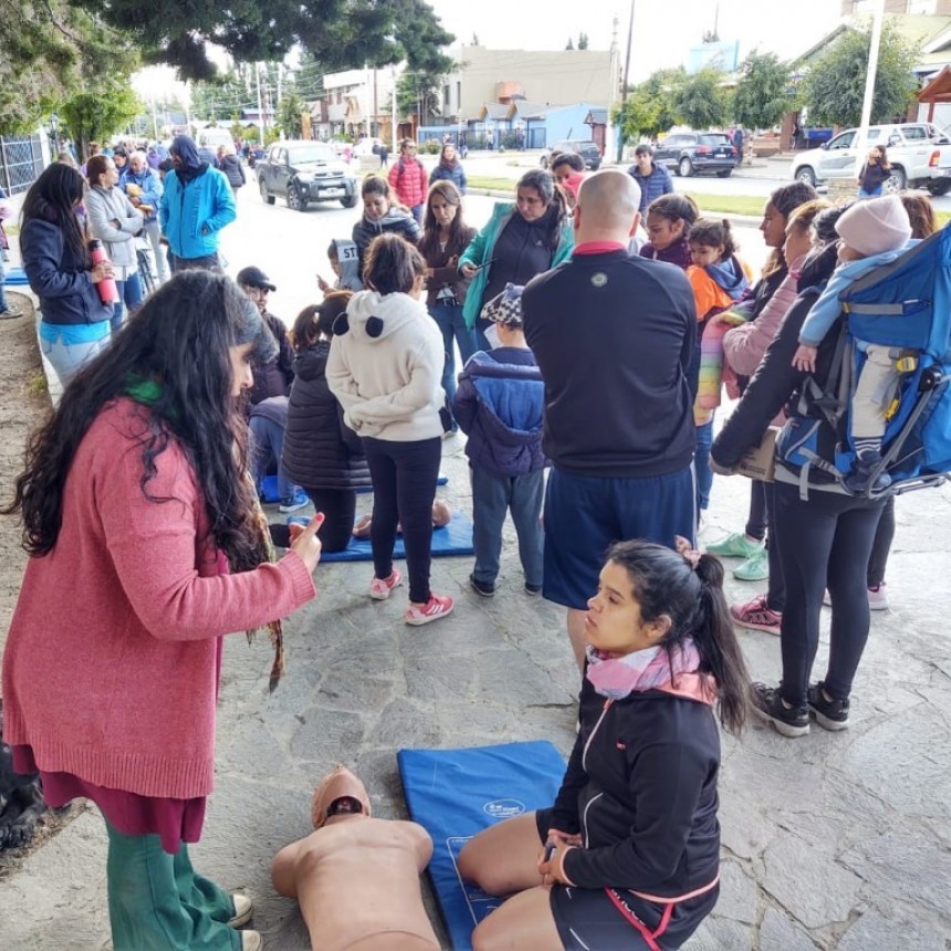 Promoci&oacute;n de  la Salud en la 8&ordf; Fiesta Nacional de Lago