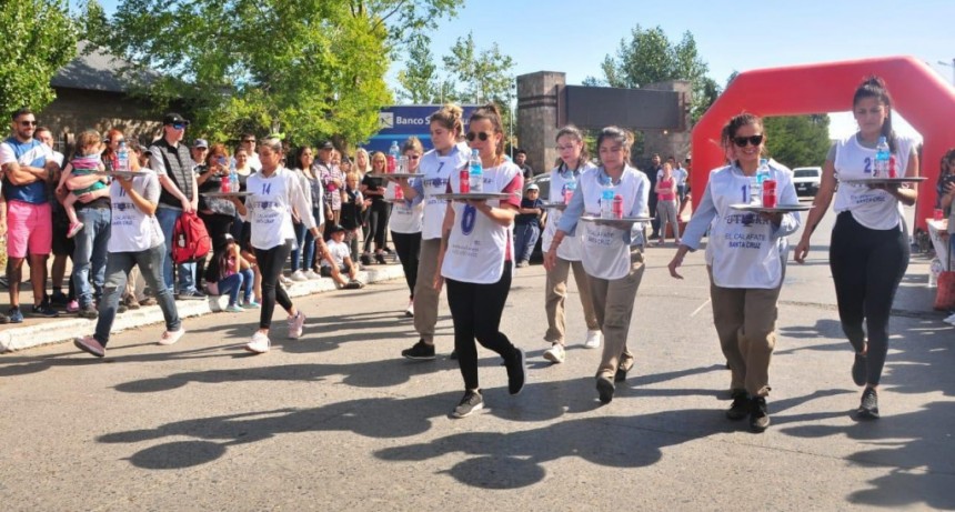 Se realiz&oacute; la 5ta Carrera de Mozos y Camareras 