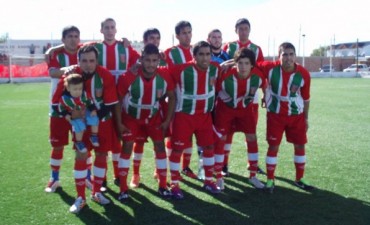 Atl&eacute;tico Santa Cruz gole&oacute; 6 a 3 a Argentinos del Sur y clasific&oacute;.