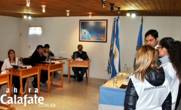 Pallalef acus&oacute; a docentes de tomar de rehenes a los alumnos, y de una mala calidad educativa.