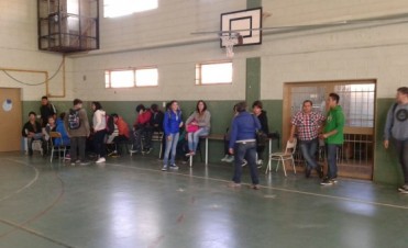 Colegio N&ordm;9 y EPJA N&ordm; 4 suspenden clases por desratizaci&oacute;n y roturas 