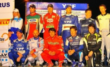 Arranc&oacute; el Rally del Petr&oacute;leo y Los Dinosaurios