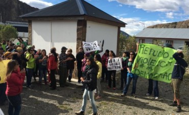El Chalt&eacute;n: Marcha en repudio al Intendente 