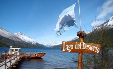 Nadar&aacute; en El Lago del Desierto