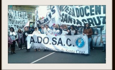 HACE 9 A&Ntilde;OS....PADRES PED&Iacute;AN AL ESTADO QUE GARANTICE LAS CLASES