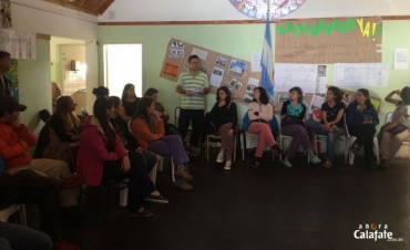 El Chalt&eacute;n: Se levant&oacute; la toma del Colegio y vuelven las clases