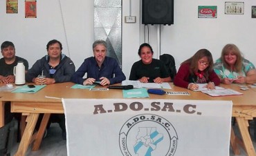 Docentes hacen paro toda la semana.
