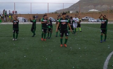 Argentinos del Sur juega el domingo a las 15