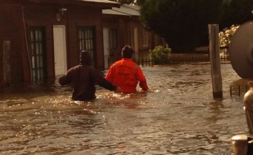  Ya hay evacuados por la inundaci&oacute;n