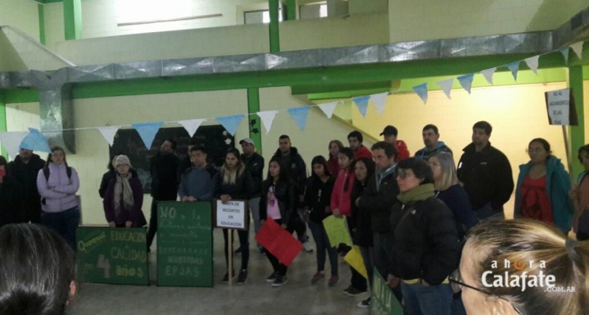 Manifestaci&oacute;n en defensa de las EPJA