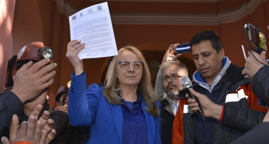 Alicia recibi&oacute; a los trabajadores de YCRT 