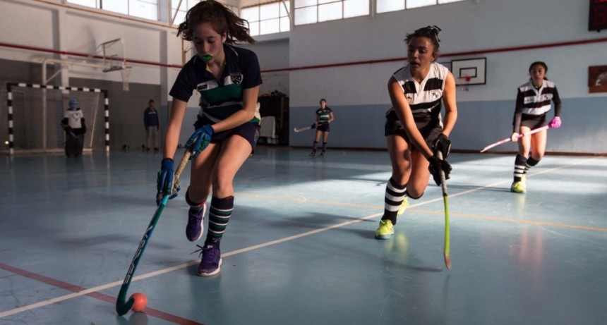 Comenz&oacute; el primer &ldquo;Patagonia Extrema&rdquo; de hockey pista en El Chalten