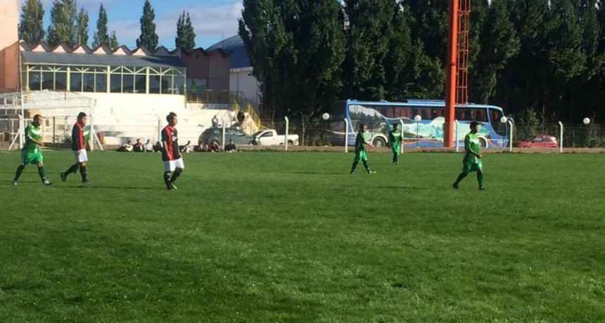 Newell�s Old Boys jug&oacute; amistosos en Gobernador Gregores